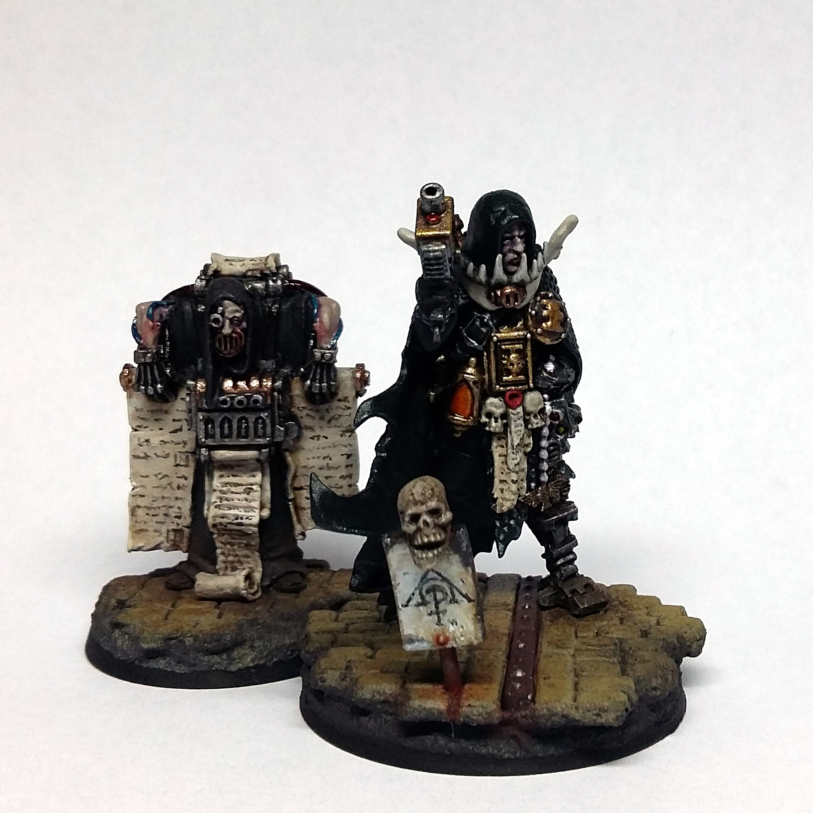 inquisitor-inson-and-scribe.jpg